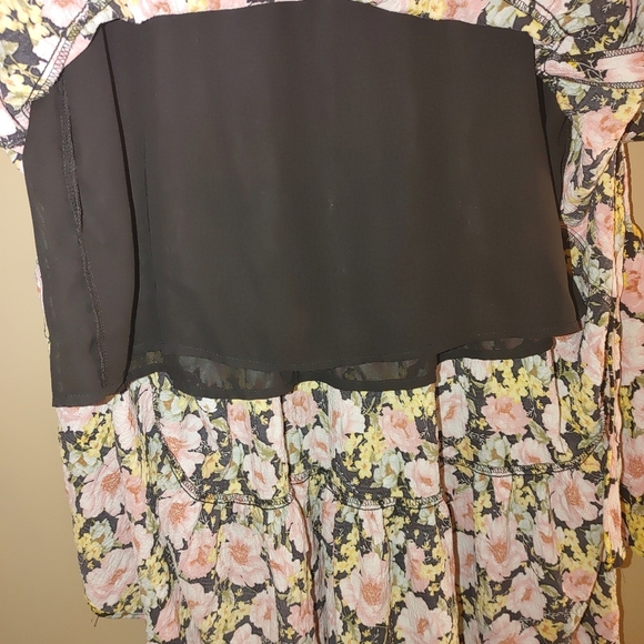 Forever 21 Floral Two-Piece Set, Size OX Would Fit Xs, Small And Med - Picture 5 of 12